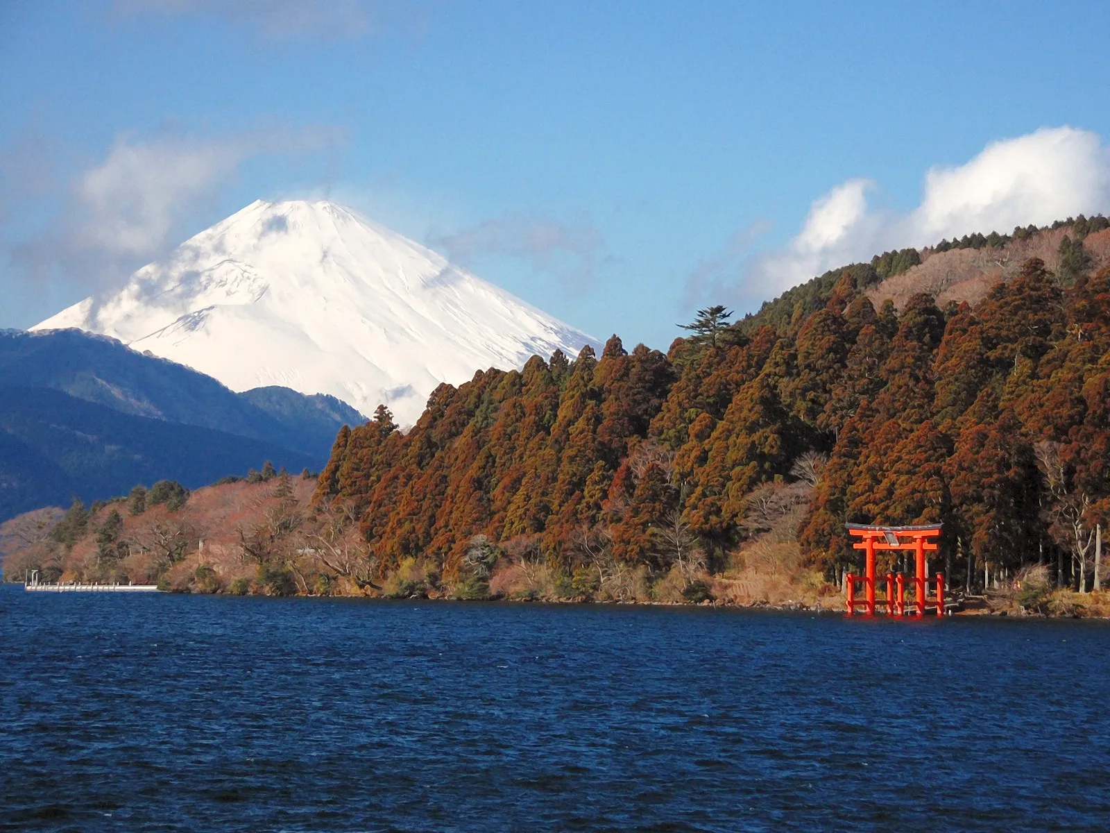 Lake Ashi Pirate Ship Cruise