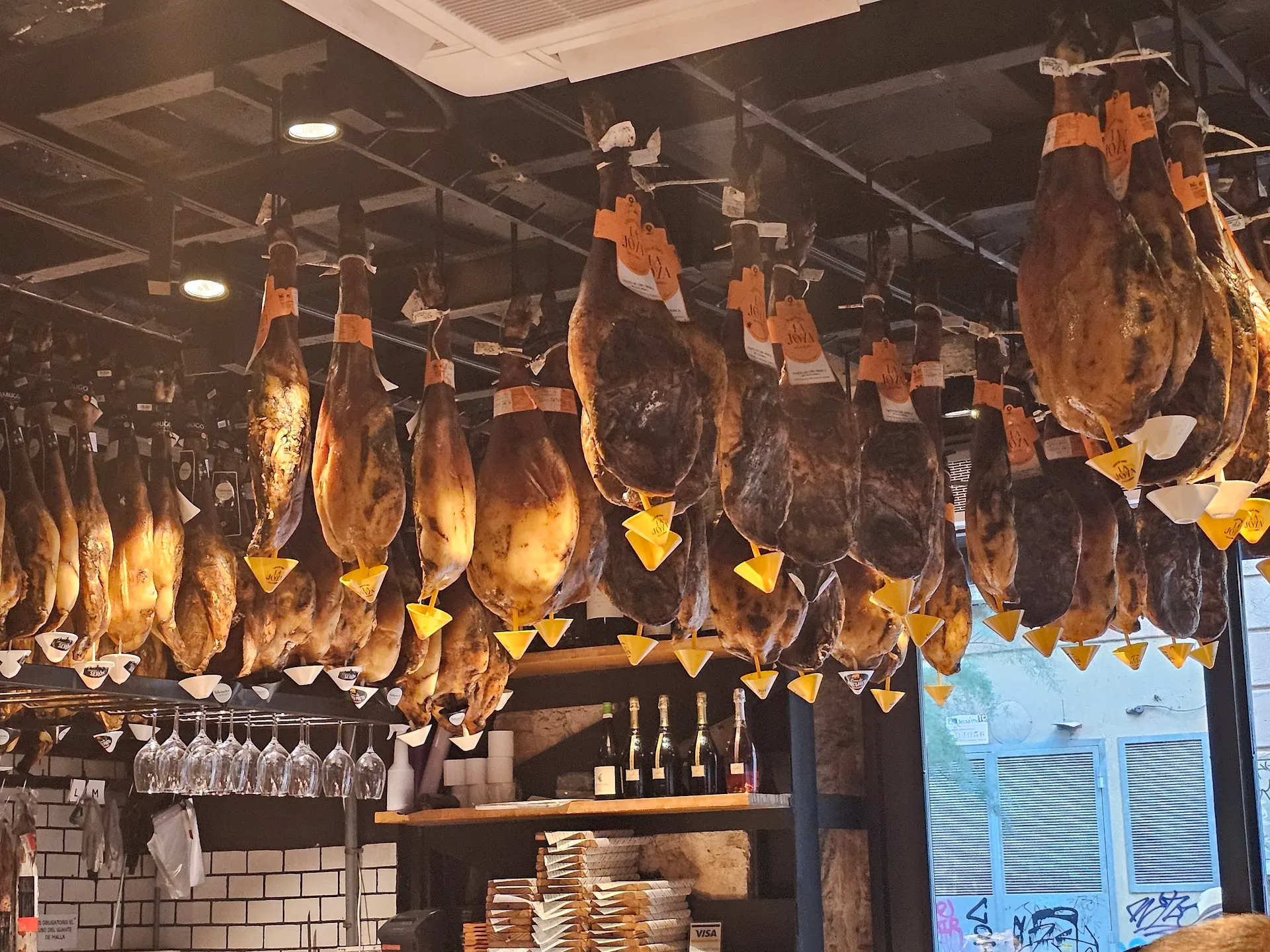 Barcelona Tapas & Wine Tour