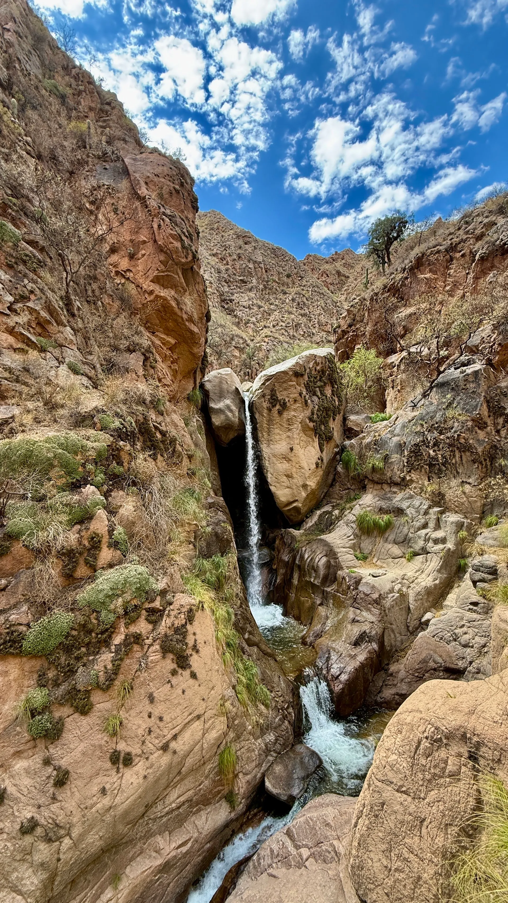Cascadas del Río Colorado (Siete Cascadas)