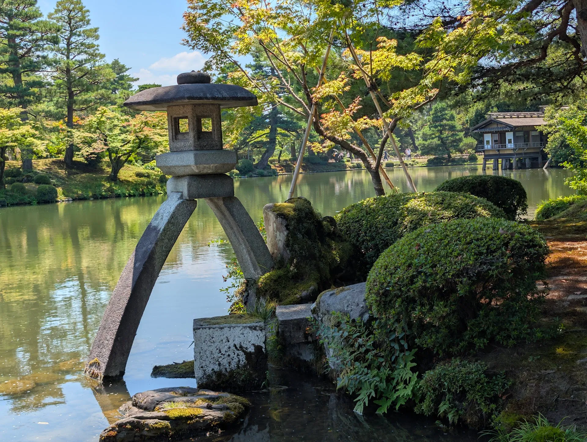 Kenrokuen Garden Morning Walk