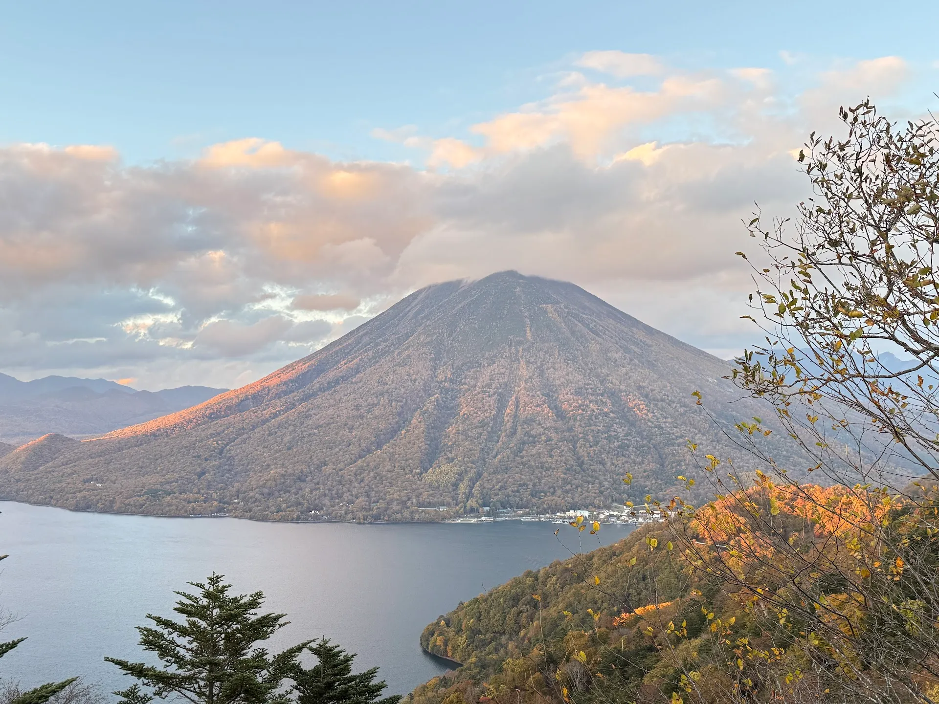 Lake Chuzenji Scenic Walk