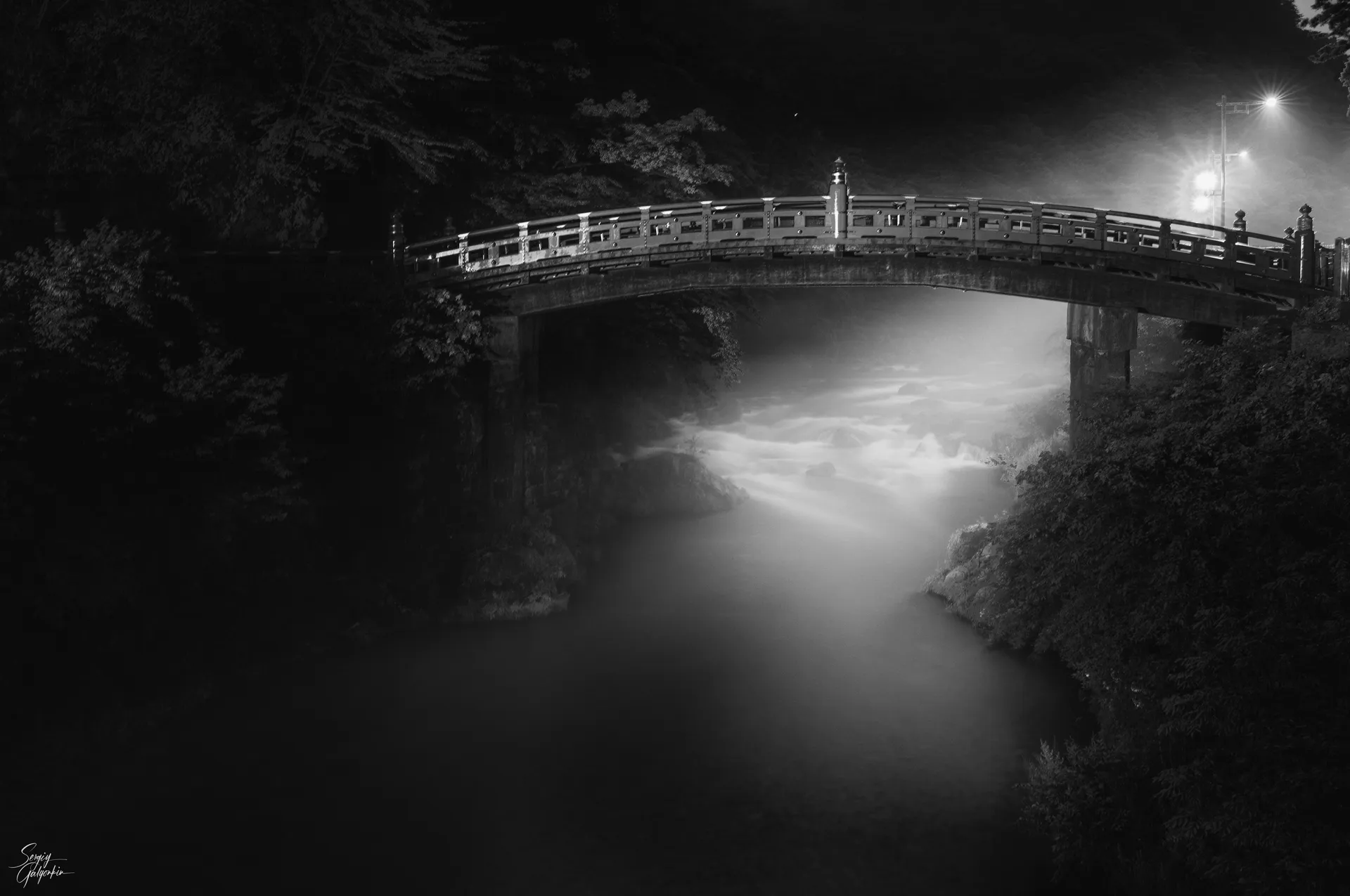 Shinkyo Bridge Photo Walk