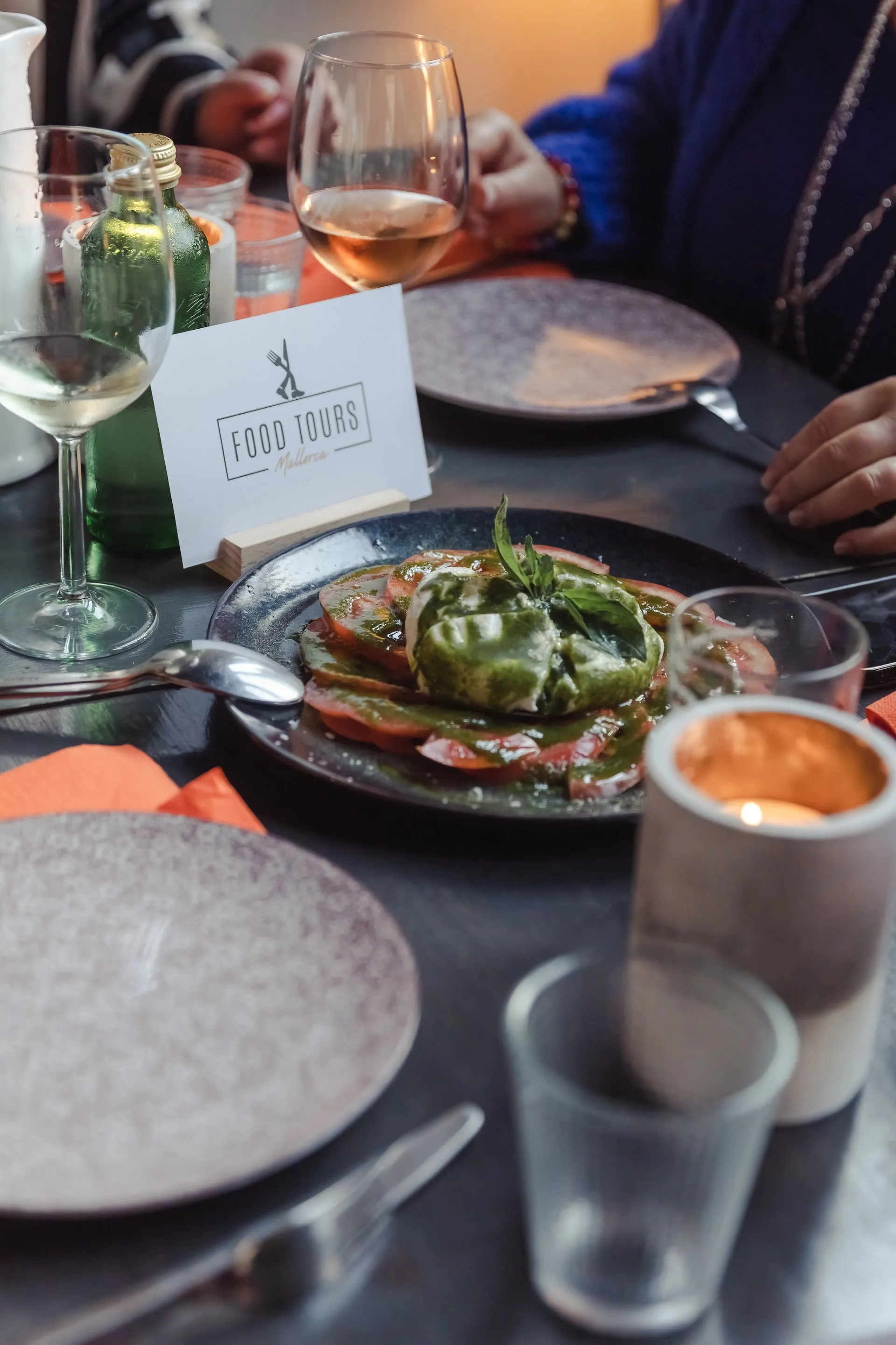 Santa Catalina Neighborhood Food Tour