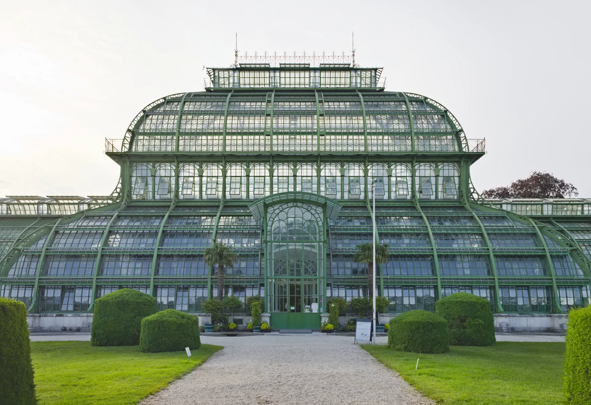 Schonbrunn Palace & Gardens Tour
