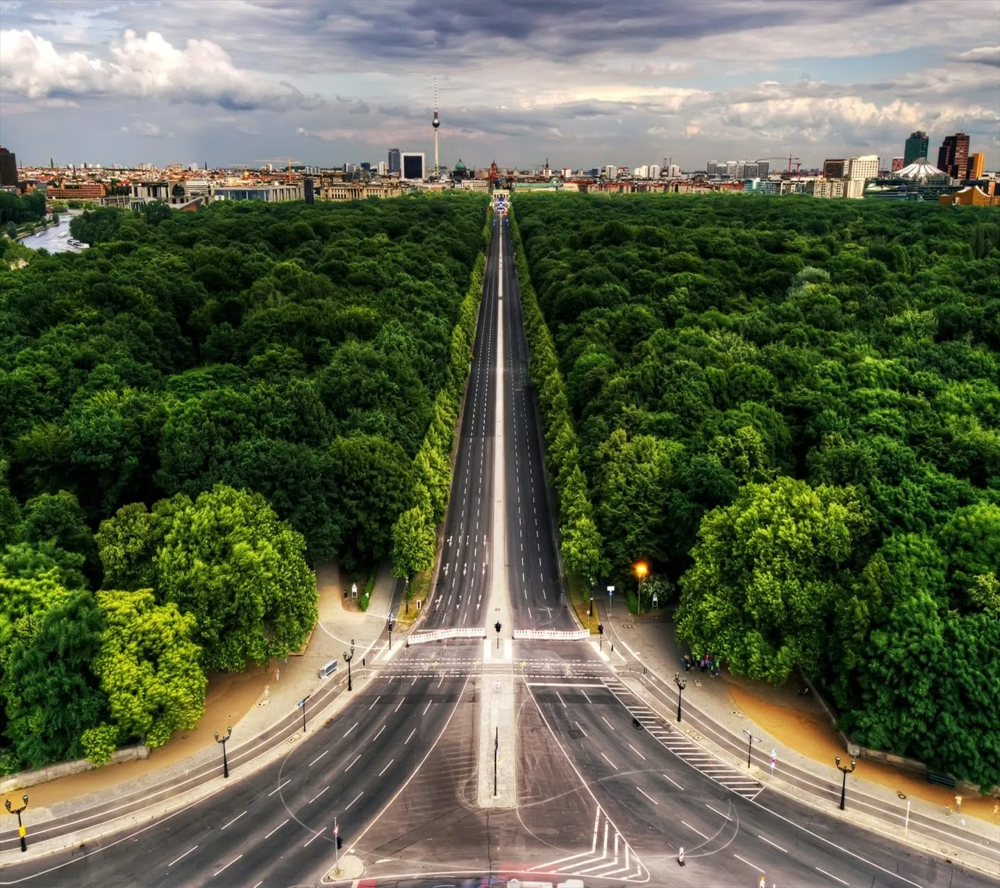 Tiergarten & Government Quarter Walk