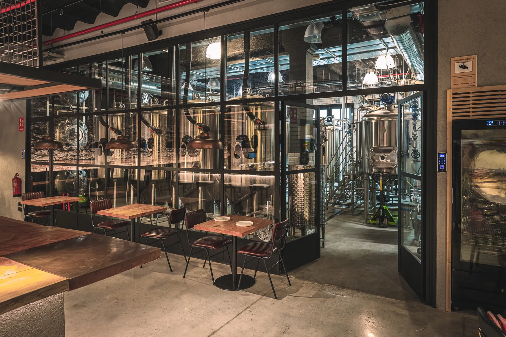 303 Audiophile Bar