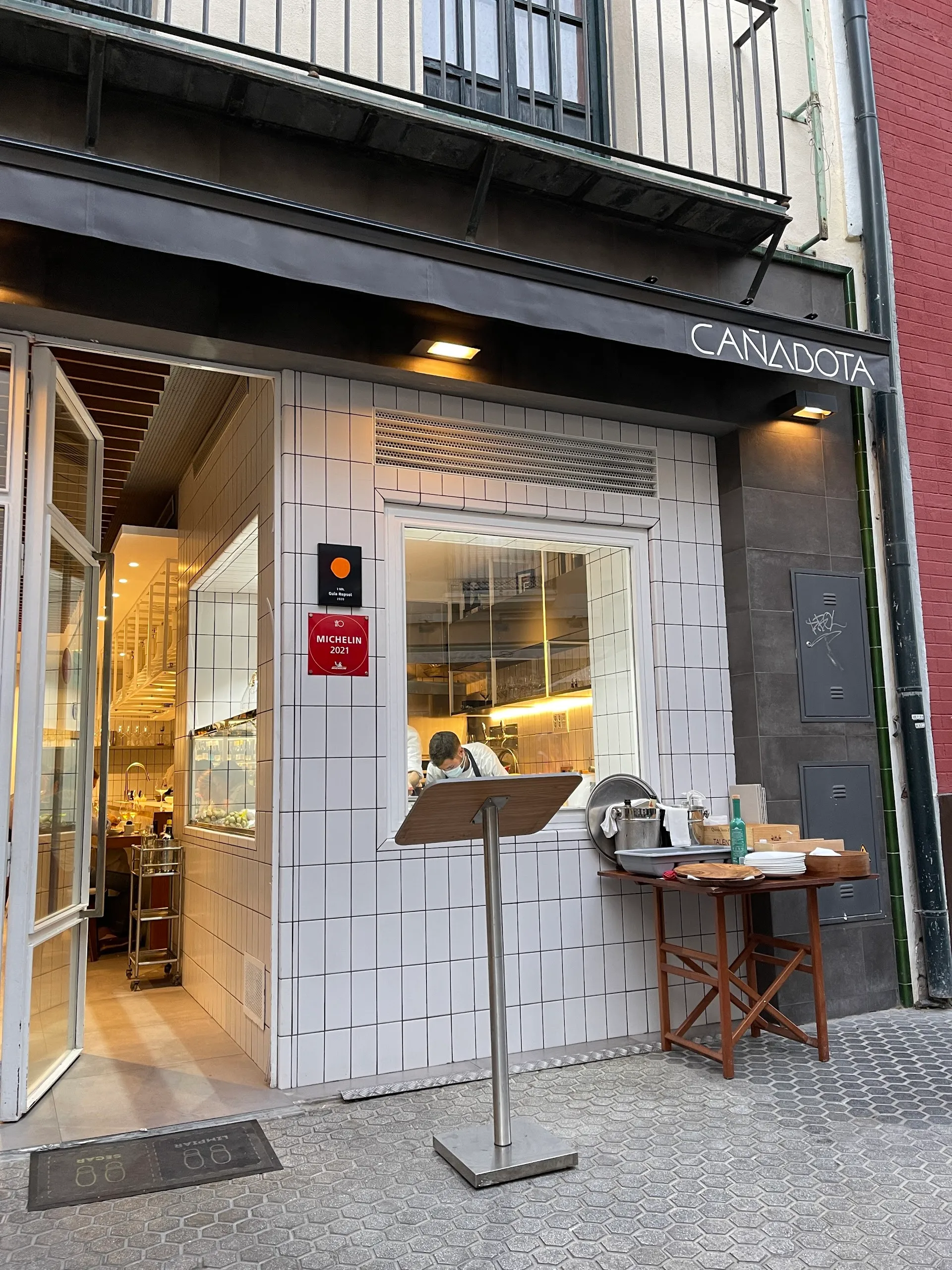 Cañabota