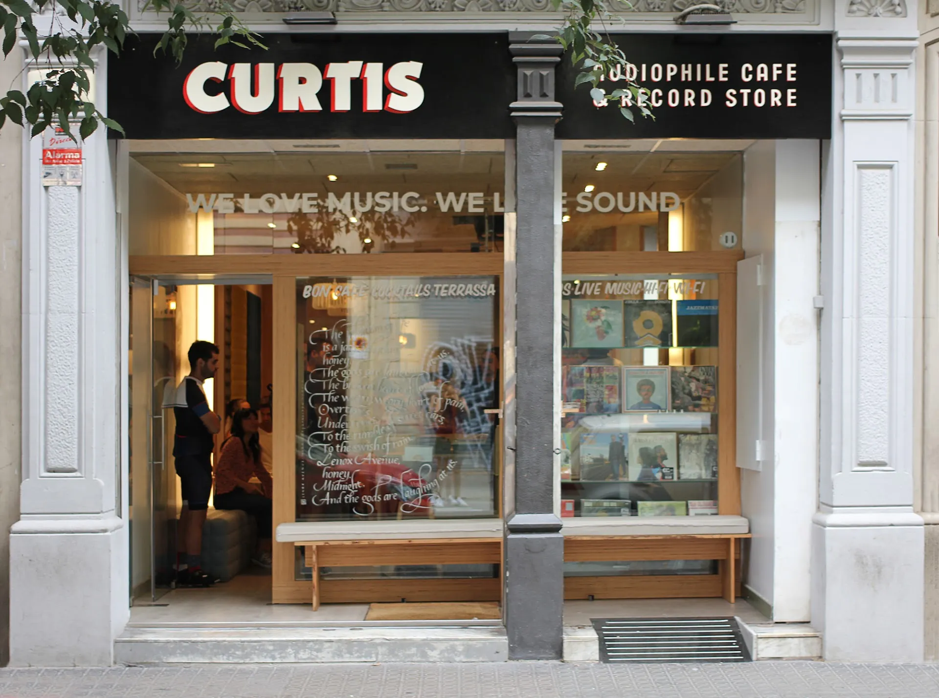 Curtis Audiophile Café