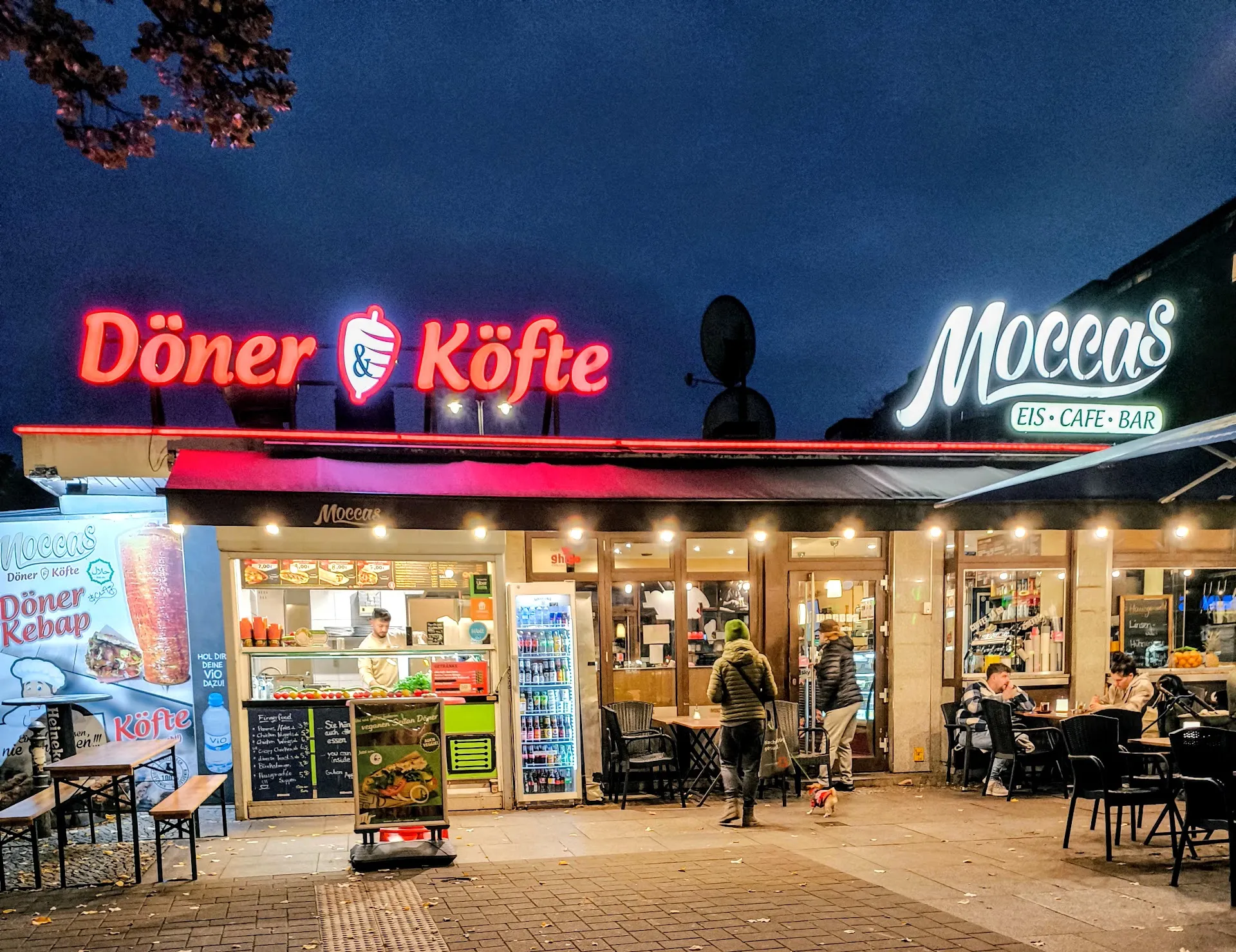 Langschläfer-Flohmarkt am Winterfeldtplatz