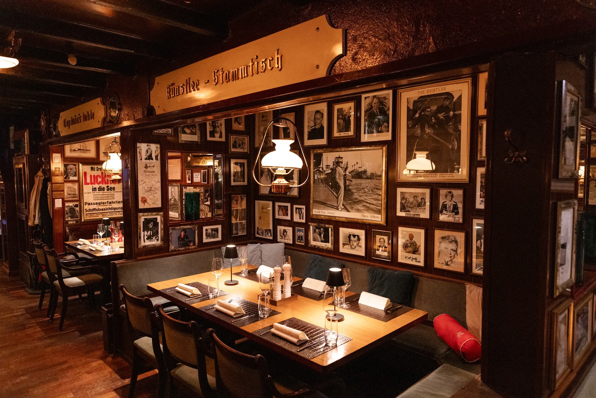 Old Commercial Room