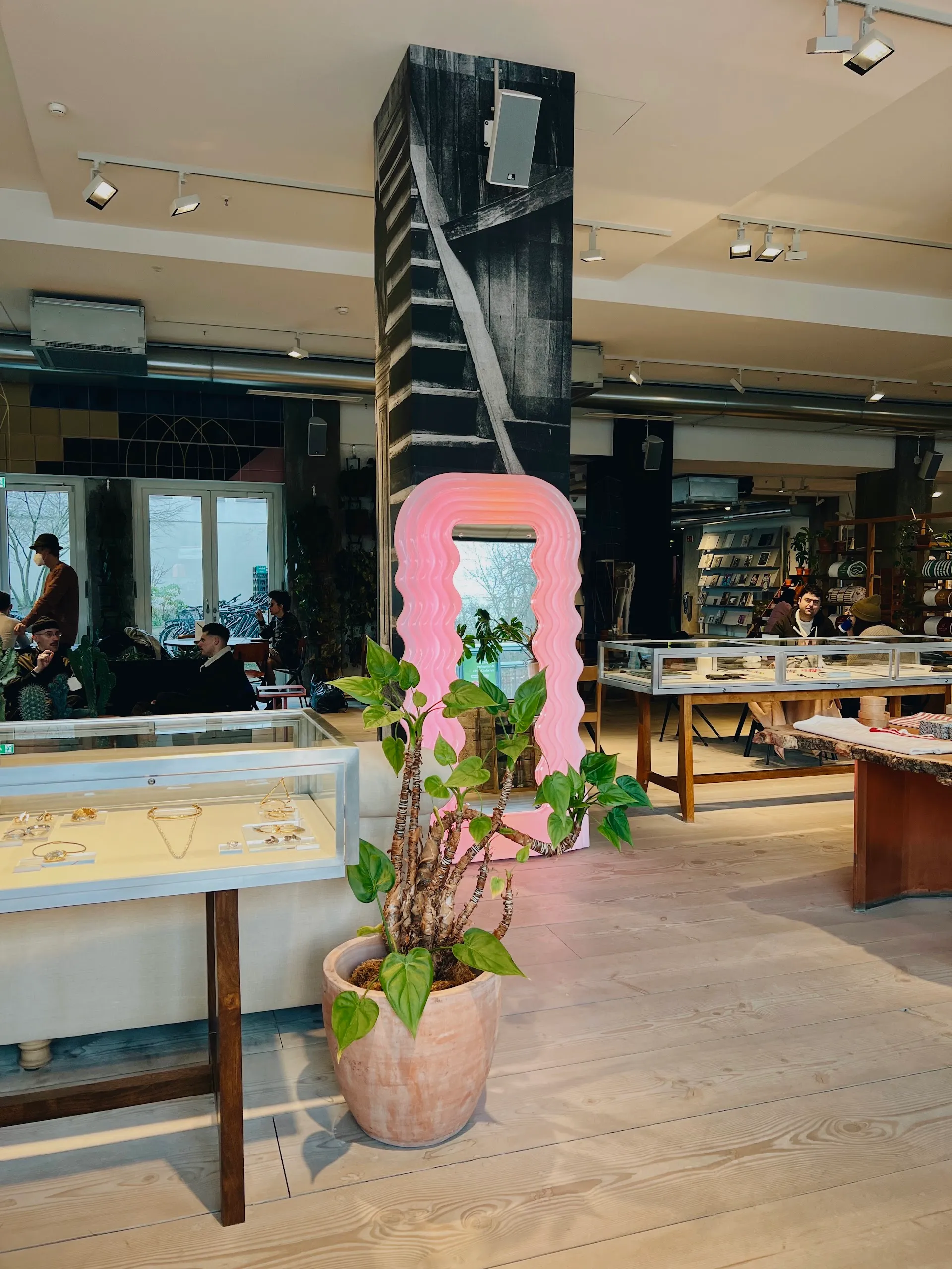 The Store X