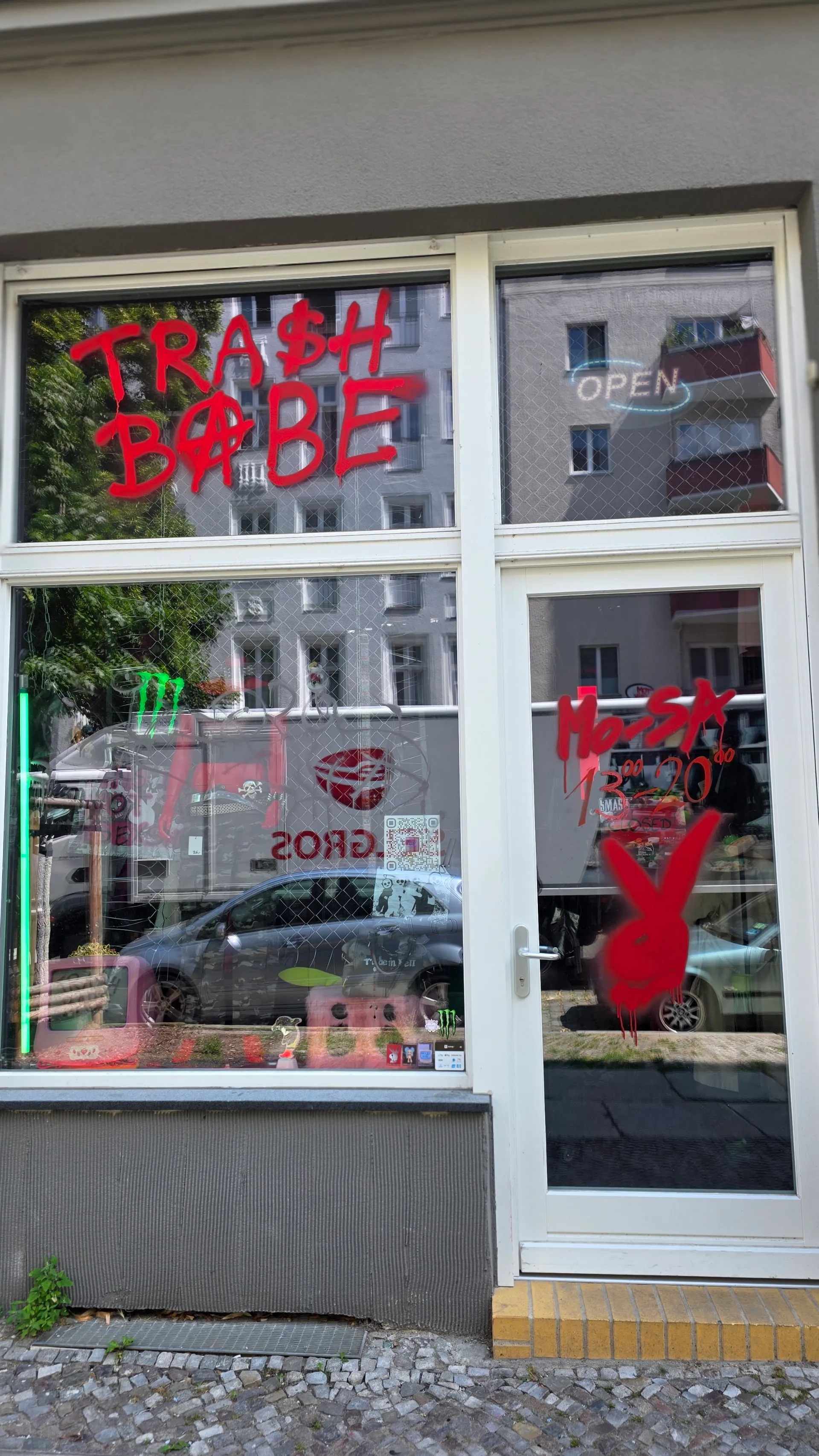 Trash Babe Berlin